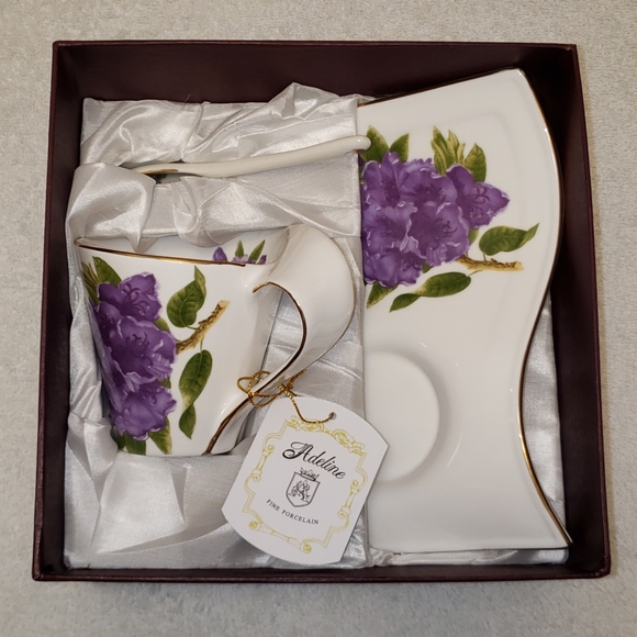 Adeline Porcelain tea cup, plate, spoon set - Picture 7 of 16